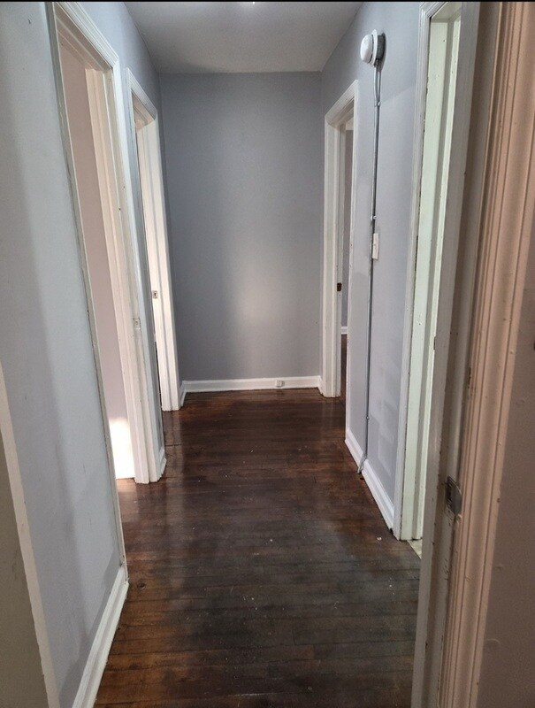 Foto del edificio - 2671 Roy St