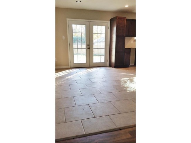 Building Photo - 3044 Walnut Hill Ln