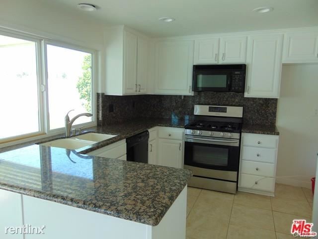 Building Photo - 4 br, 3 bath House - 30412 Sandtrap Dr