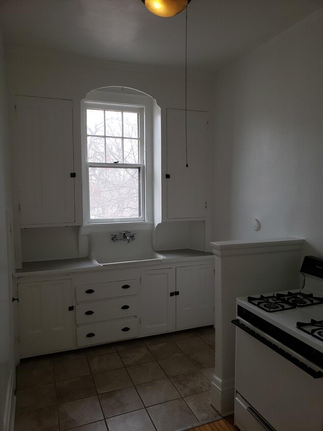 Foto principal - 2645 Garfield Ave