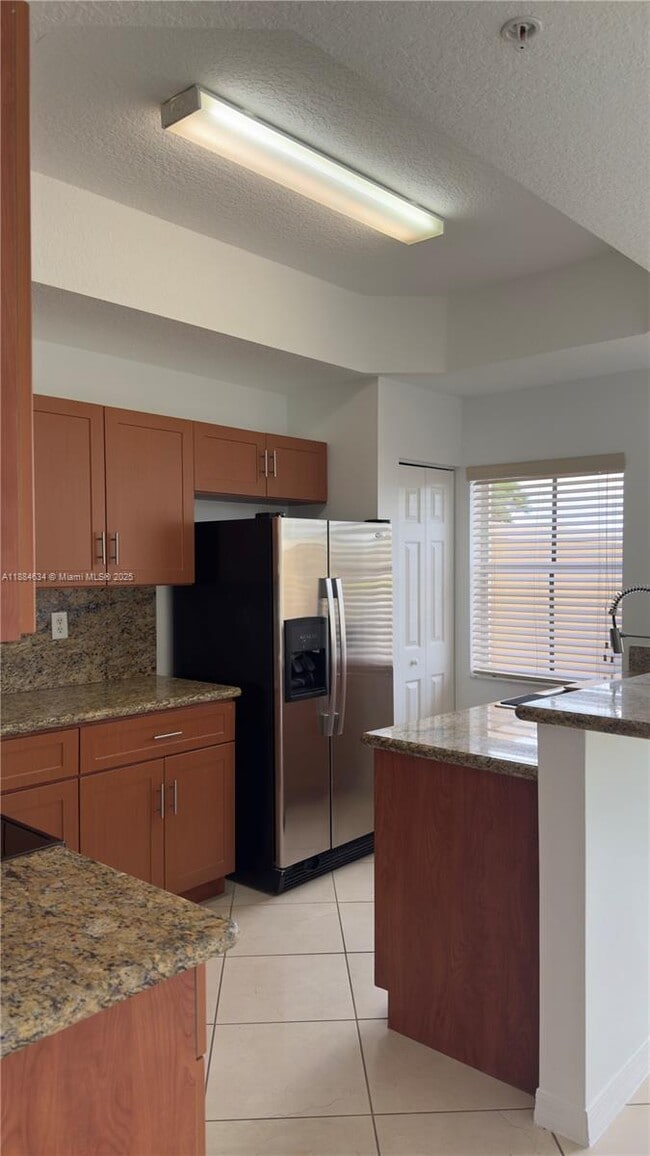 Building Photo - 924 SW 143rd Ter