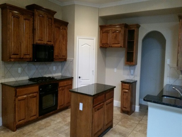 Building Photo - 3304 Hofstra Drive