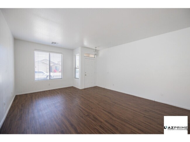 Foto del edificio - Experience Relaxed Phoenix Living In This Well-Appointed 4/2 Rental That Perfectly Balances Comfort,