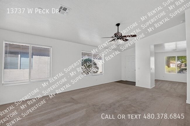 Foto del edificio - 13737 W Peck Dr