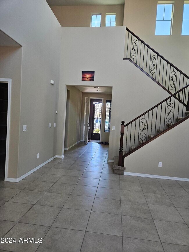 Building Photo - 10742 W Prickly Pear Trail