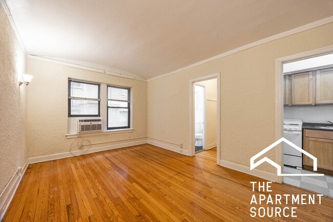 Building Photo - 532 W Arlington Pl