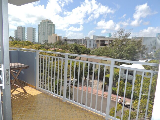 Foto del edificio - 947 Lenox Ave