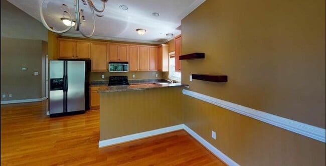 Building Photo - 3930 Brookgreen Dr