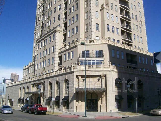 Foto del edificio - 475 W 12th Ave