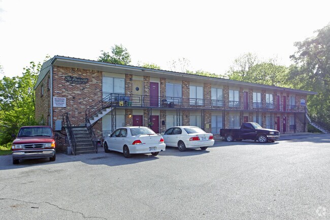Building Photo - Rosewood Apartments