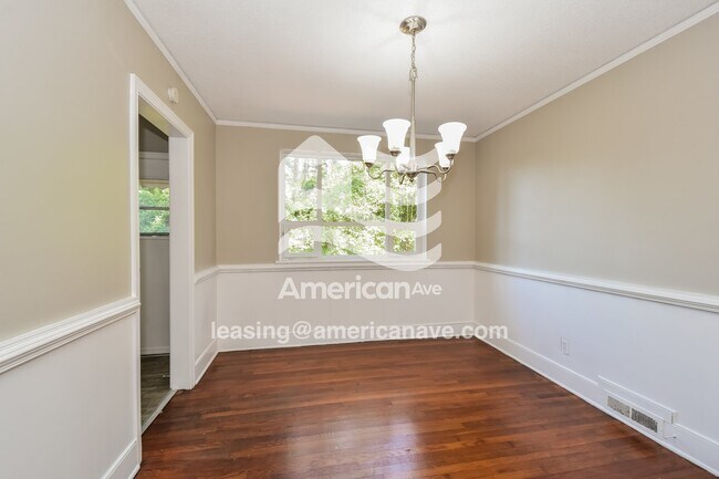 Building Photo - 1820 N Beltline Blvd