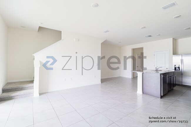 Building Photo - 33070 Major Oak Dr