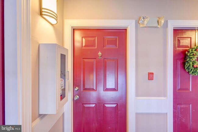 Foto del edificio - 4933 Riders Ct