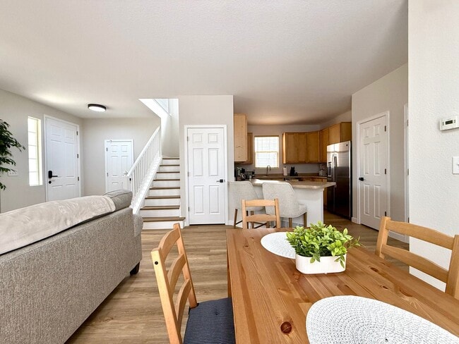 Foto del edificio - 2132 Clipper Way