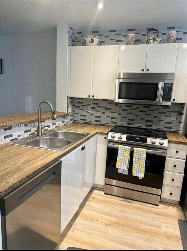 Foto del edificio - 26260 SW 135th Pl