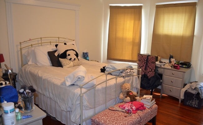 Building Photo - 19 Eastman St