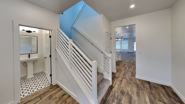 Building Photo - Luxury Modern 3 Bedroom 2.5 Bathroom Home with a Bonus Room in Deer Creek Schools (Neighborhood P...