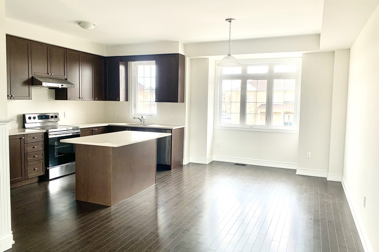 Photo principale - 10 Oakmore Ln