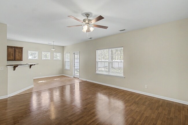 Building Photo - 1235 Peacock Trail