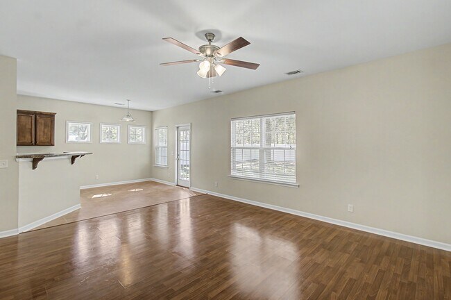 Foto del edificio - 1235 Peacock Trail