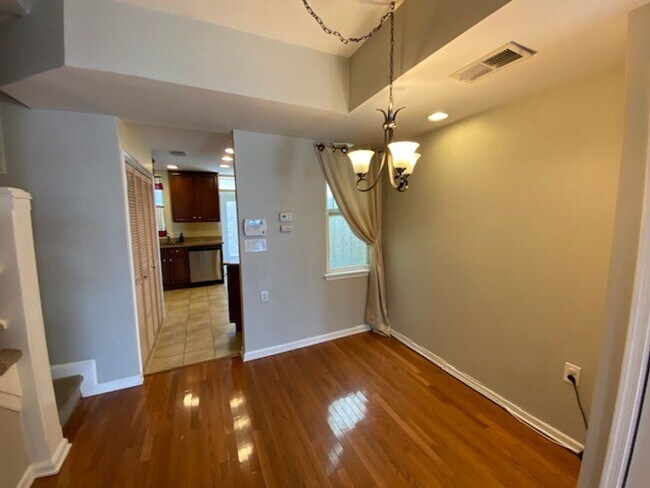 Foto del edificio - 931 5th St SE