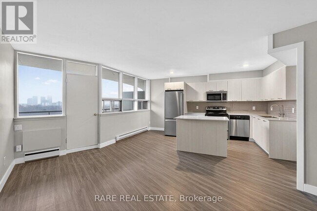 Building Photo - 4340 Bloor St W