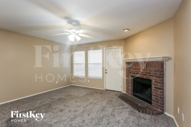 Foto del edificio - 6625 Tealglen Dr