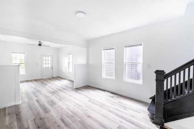 Foto del edificio - 1030 S Randolph St