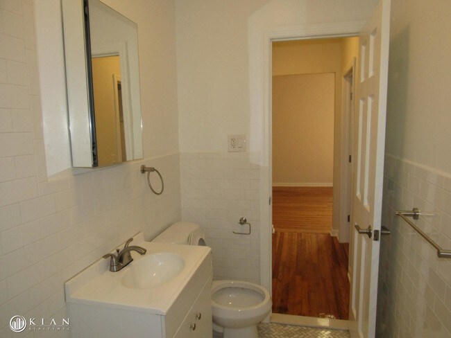 37 33 College Point Blvd Unit A 4d Queens Ny 11354 Apartment For Building Photo 37 33 College Point Blvd