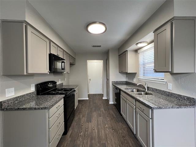 Foto del edificio - 709 Fair Meadows Dr