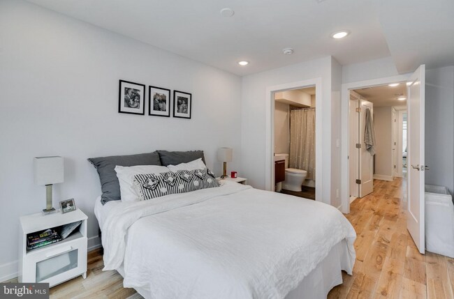 Foto del edificio - 1325 N Marston St