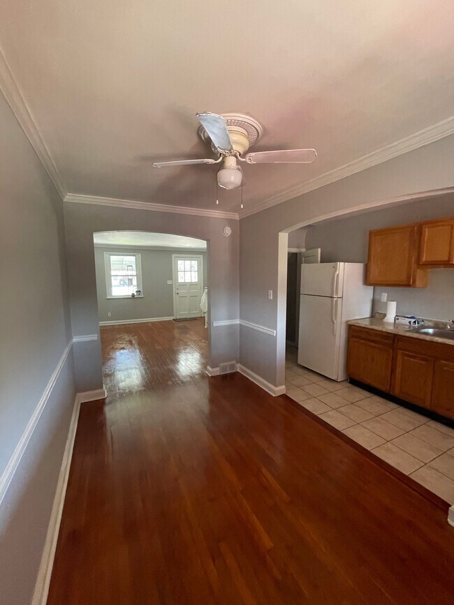 Foto del edificio - 6305 Brown Ave