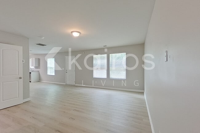 Building Photo - 454 Kildare Wy