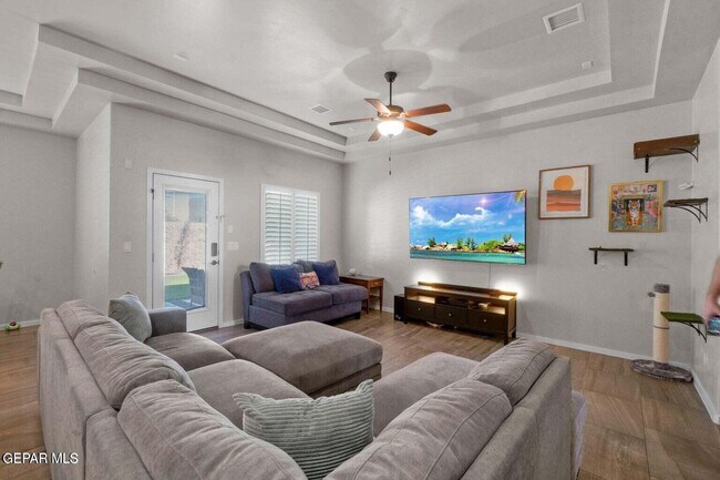 Foto del edificio - 2158 Enchanted Smt Dr