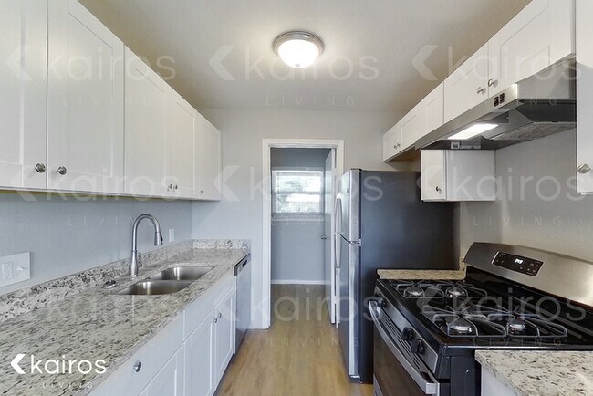 Building Photo - 12508 Spring Branch