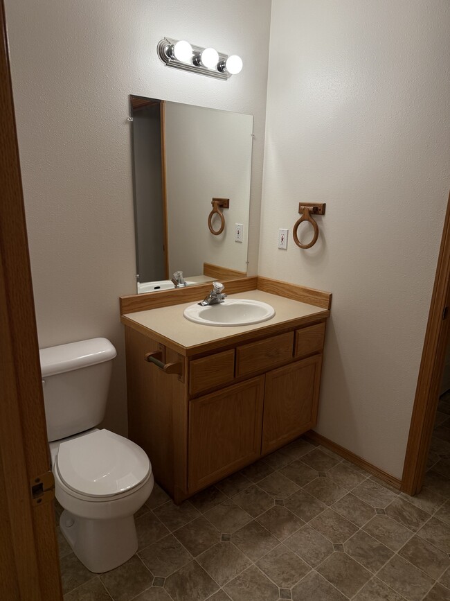 Building Photo - 90 S Grover Pl