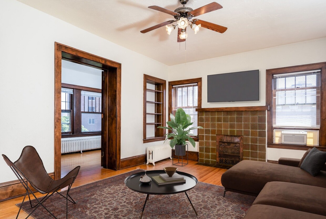 Primary Photo - 809 Douglas Ave