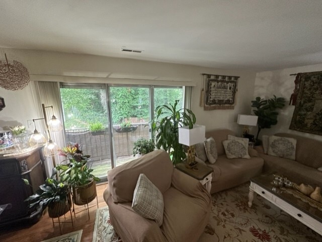 Building Photo - 3850 Persimmon Cir