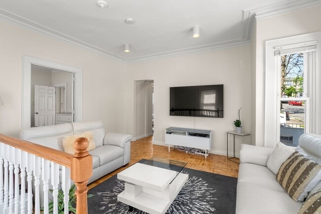 Foto del edificio - 18 Loring St