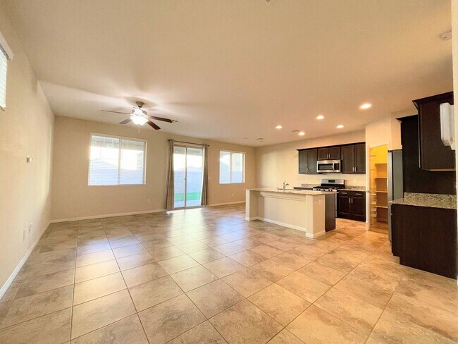 Foto del edificio - 3-Bedroom Home in Southwest Las Vegas – En...