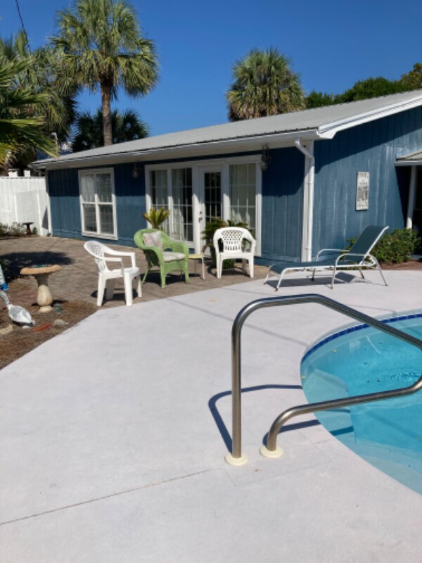 Foto del edificio - 107 Paridiso Pl