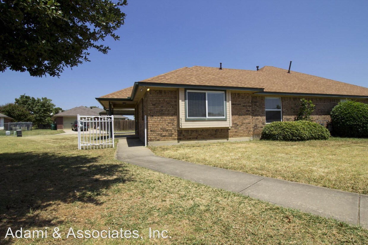 Primary Photo - 3133 Cedar Hill St