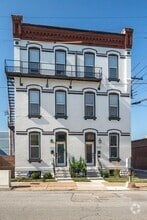 Building Photo - 2312 Pestalozzi St