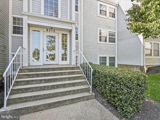 Building Photo - 8375 Montgomery Run Rd