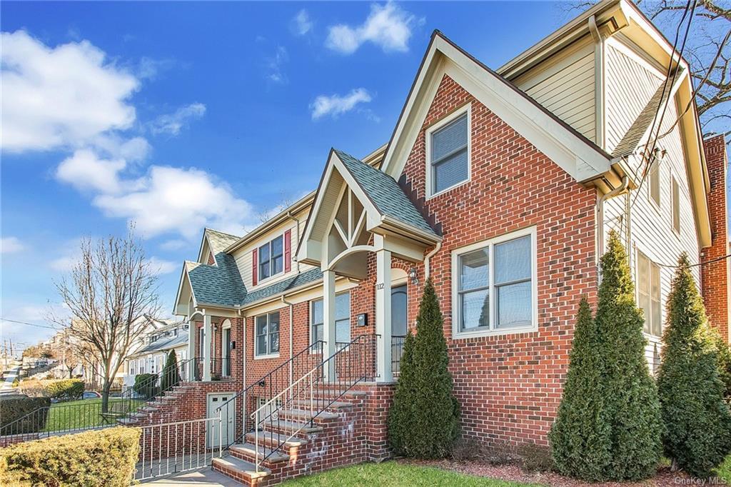 112 Lincoln Ave, Harrison, NY 10604 Condo for Rent in Harrison, NY