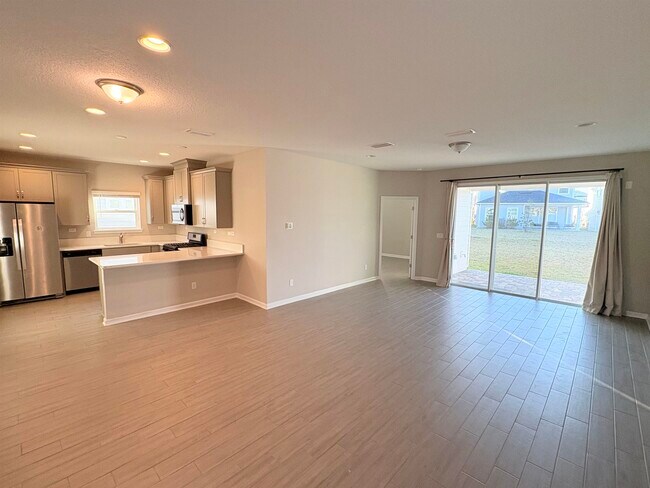 Building Photo - 308 Bermudez Wy