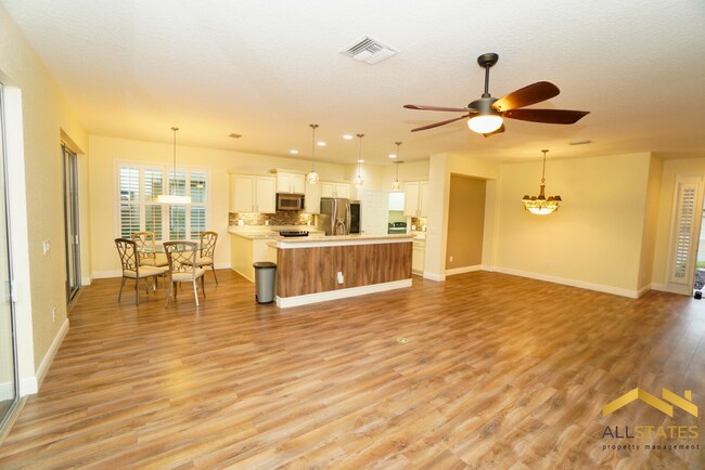 Building Photo - 6561 SW 92nd Cir