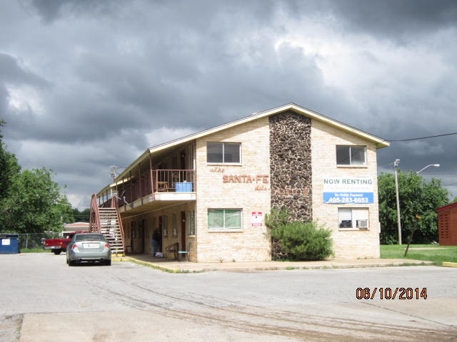 Building Photo - 505 SW 30th St