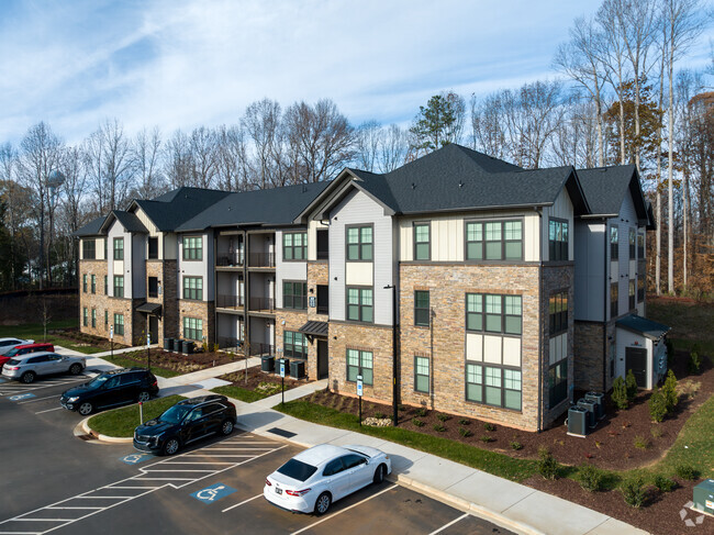 Building Photo - Abberly Commons