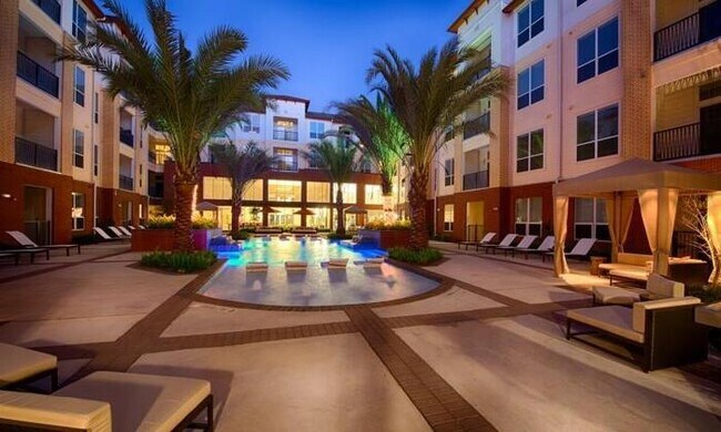 Foto del edificio - 611 N Dairy Ashford Rd